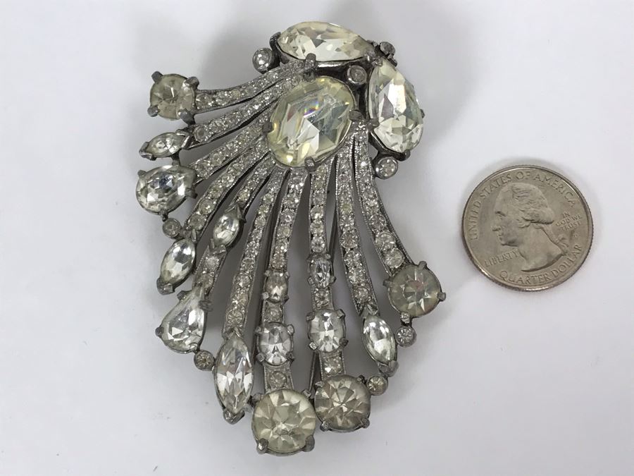 Large Vintage Signed Eisenberg Fur Clip [Photo 9]