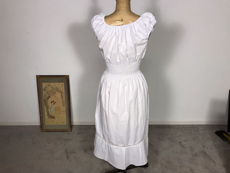 Vintage White Embroidered Dress [Photo 5]