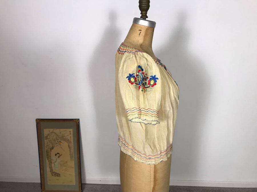 Vintage Hand Embroidery Top Made In Hungary [Photo 4]