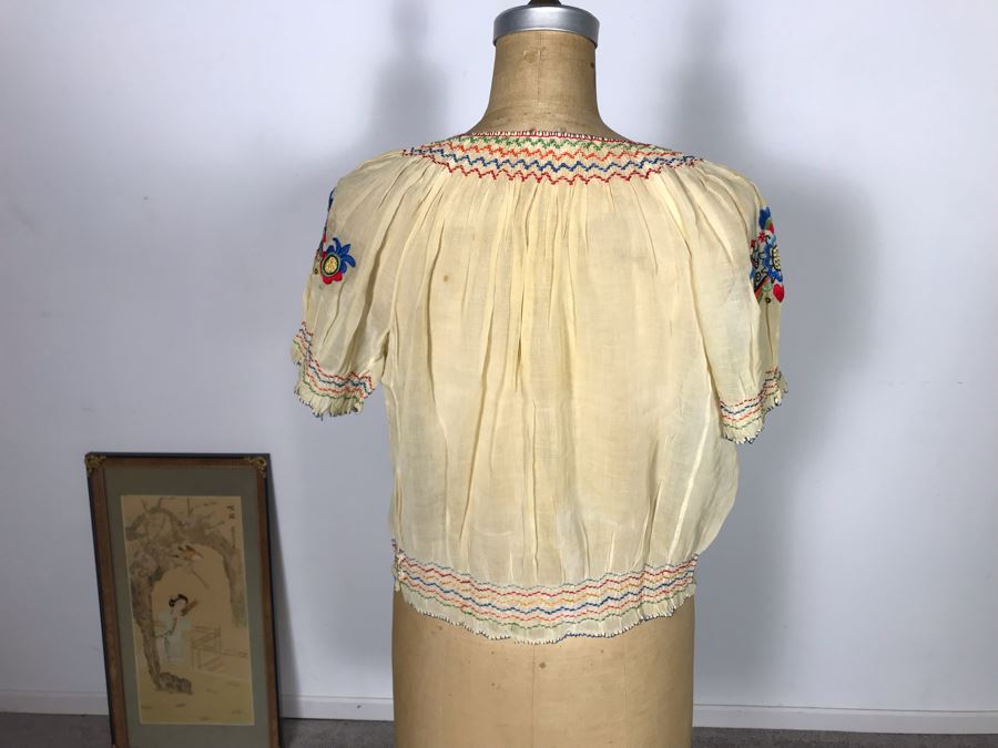 Vintage Hand Embroidery Top Made In Hungary [Photo 7]