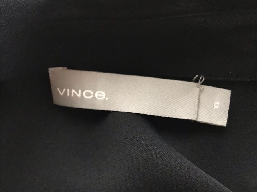 Vince Silk Black Button Down Dress Shirt Size XS/TP [Photo 5]