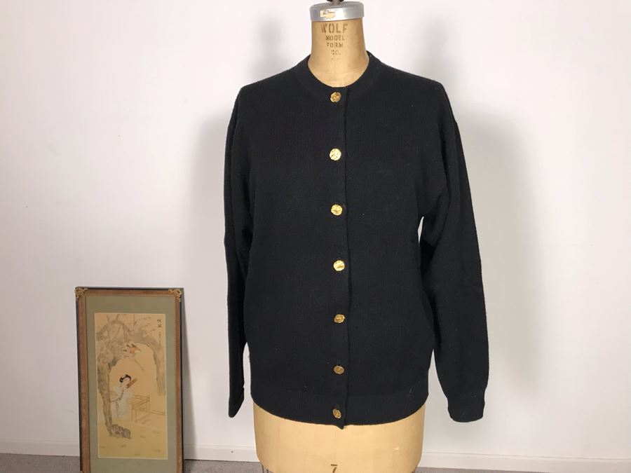 Neiman Marcus Scottish Cashmer Button Down Sweater Made In Britain Size M [Photo 3]