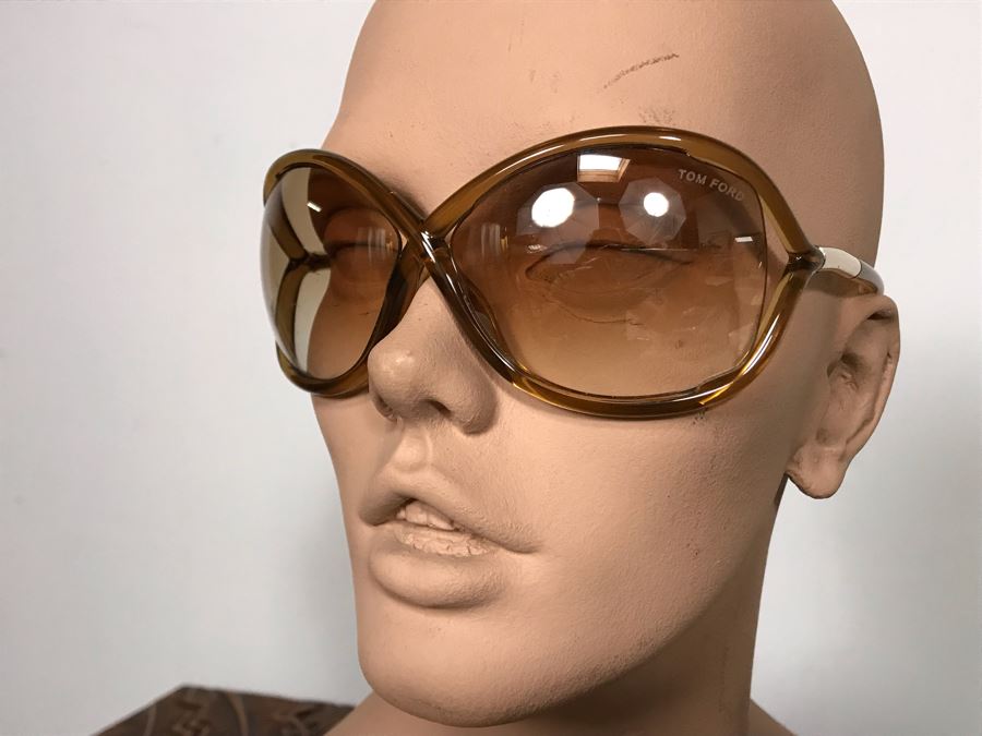 Tom Ford Sunglasses With Tom Ford Case [Photo 3]