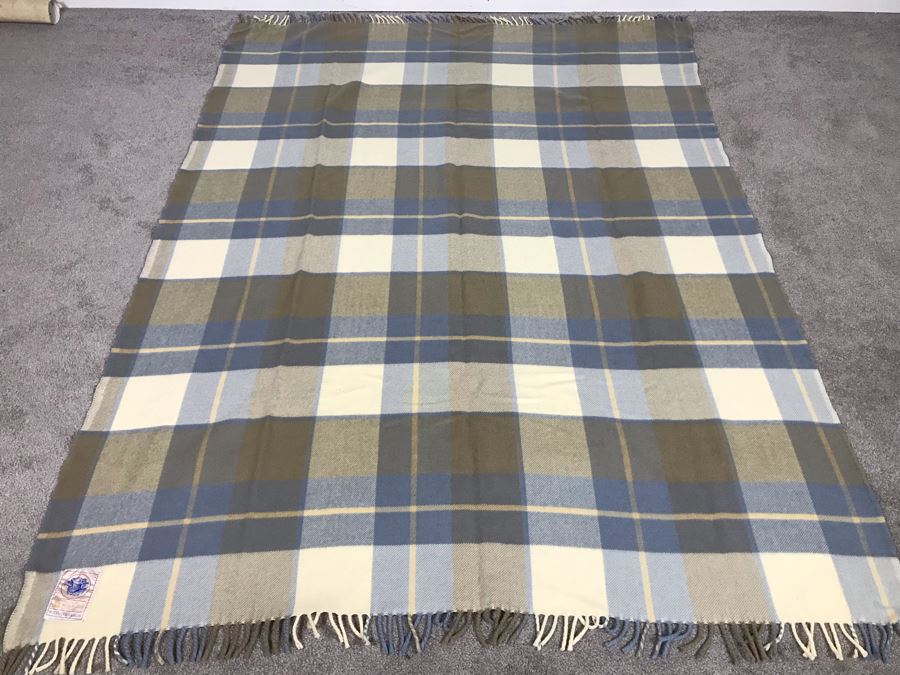 Pure New Wool Throw Blanket 69 X 52 (JUST ADDED) [Photo 2]
