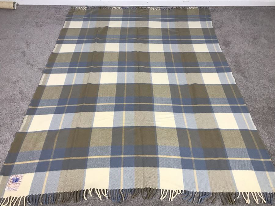 Pure New Wool Throw Blanket 69 X 52 (JUST ADDED) [Photo 1]