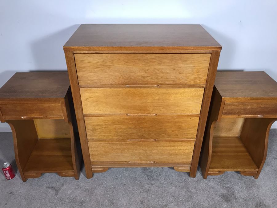 Mid-Century Blonde Chest Of Drawers 4-Drawer Dresser (32W X 18.5D X 40H) With Pair Of Matching Nightstands (16W X 14D X 28H) (JUST ADDED) [Photo 4]
