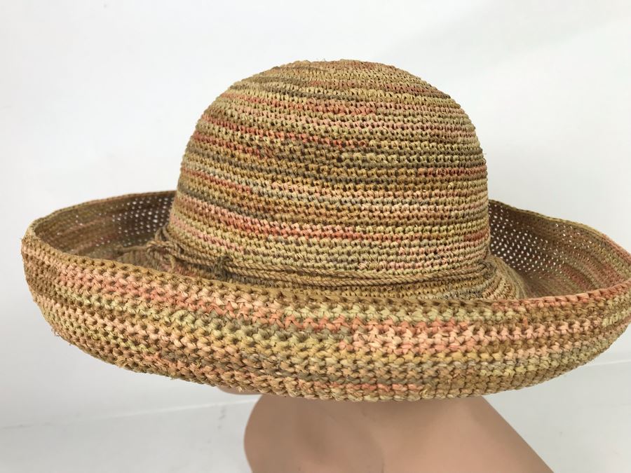 Helen Kaminski 100% Raffia Hat Retails $250 (JUST ADDED)