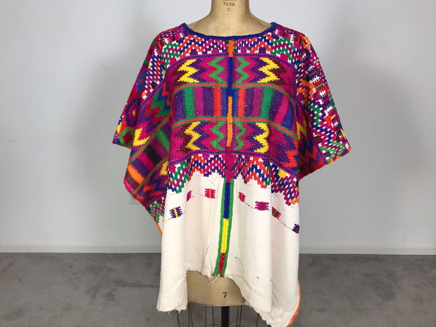 Handmade Guatemalan / Columbian Textile Poncho (JUST ADDED) [Photo 1]