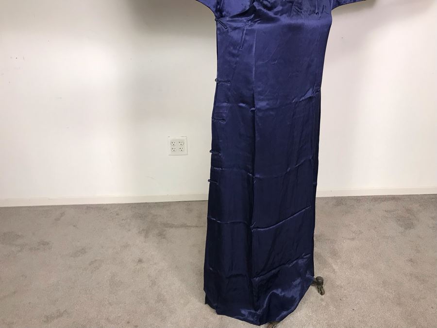 Vintage Navy Blue Silk Kimono Robe Buttons On Side (JUST ADDED) [Photo 9]