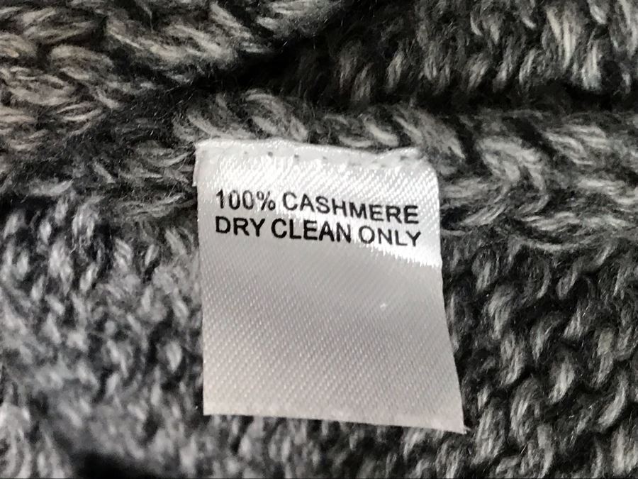 Wythe NY 100% Cashmere Sweater Size M (JUST ADDED) [Photo 5]