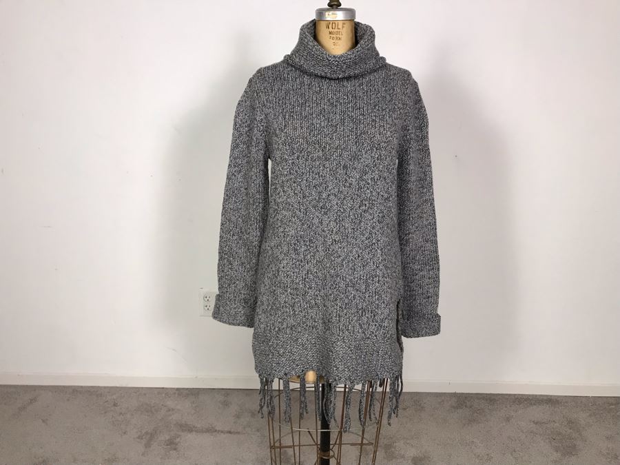 Wythe NY 100% Cashmere Sweater Size M (JUST ADDED) [Photo 1]
