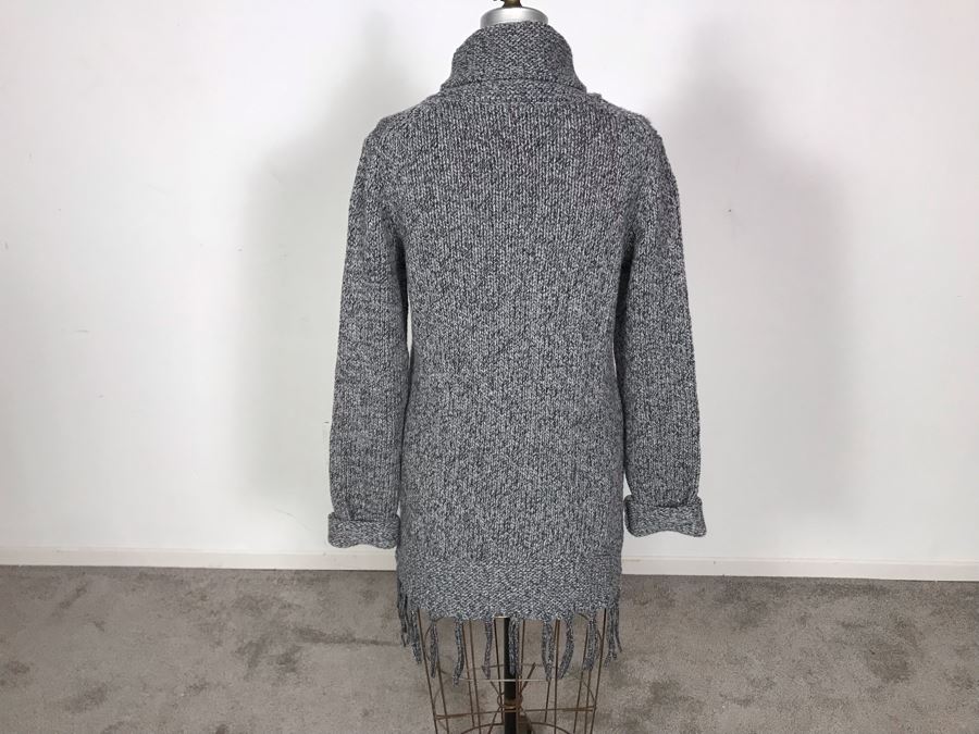 Wythe NY 100% Cashmere Sweater Size M (JUST ADDED) [Photo 3]