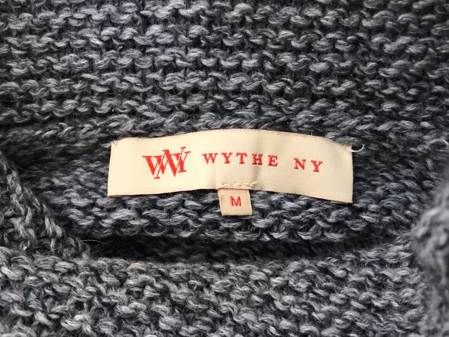Wythe NY 100% Cashmere Sweater Size M (JUST ADDED) [Photo 4]