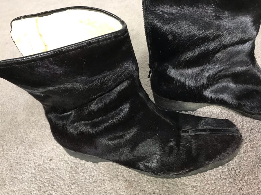 Vintage Henke Fur Winter Boots Made In Switzerland (No Size Marking - Size Should Be Similar To Other Shoes In Sale) (JUST ADDED) [Photo 5]