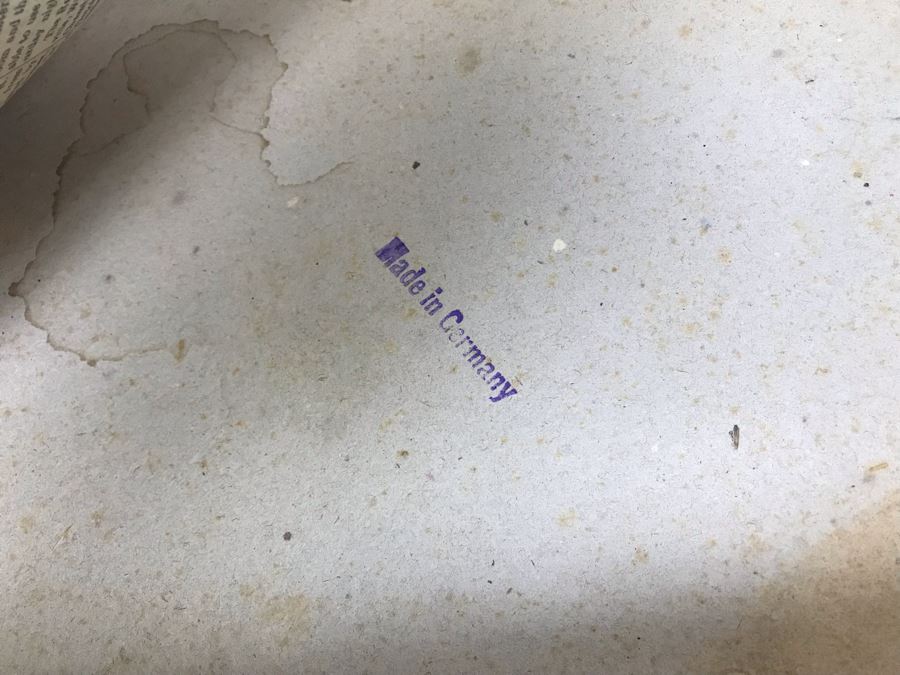 Old German Guitarr-Zither With Zither Sheet Music - Working But See Photos For Wood Cracking Due To String Tension (JUST ADDED) [Photo 13]