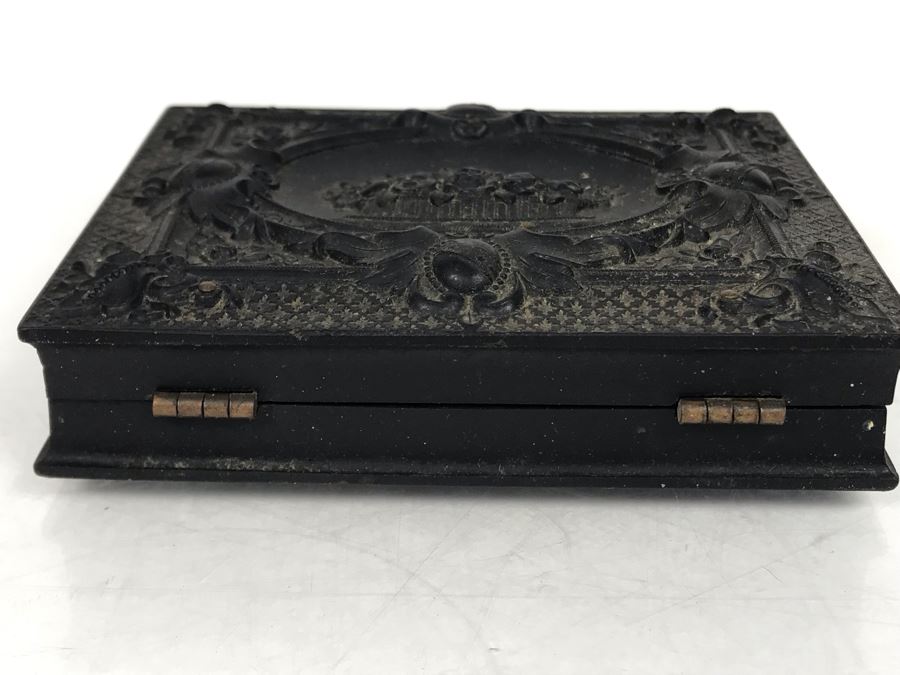 Civil War Era Soldier Old Daguerreotype Photograph With Ornate Case 3.25 X 3.75 (JUST ADDED) [Photo 18]