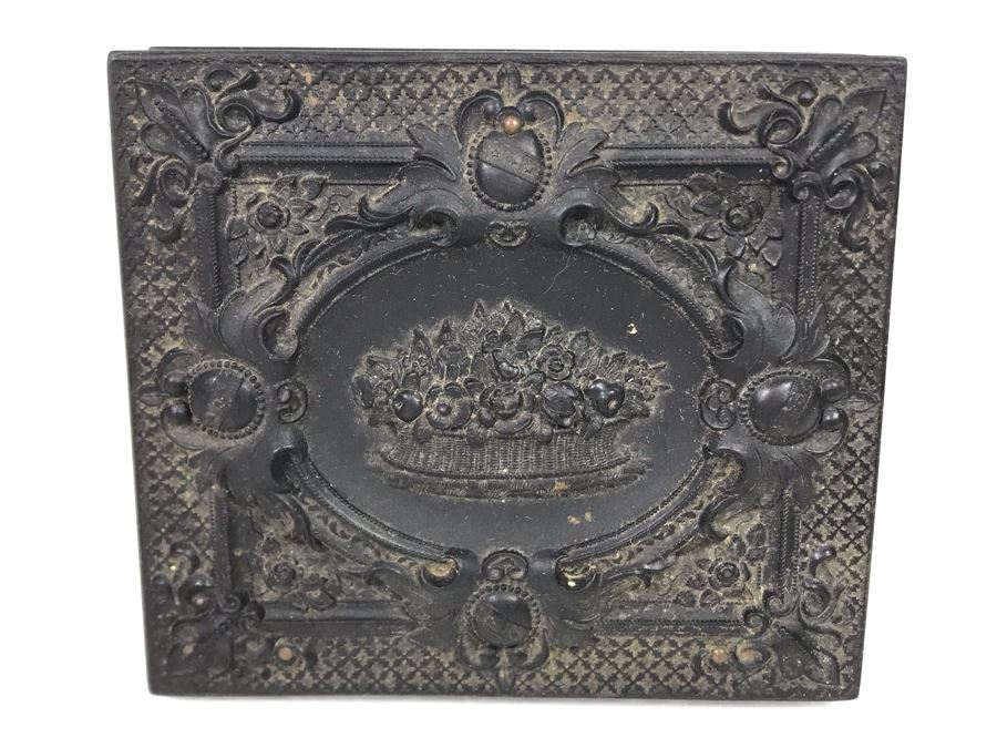 Civil War Era Soldier Old Daguerreotype Photograph With Ornate Case 3.25 X 3.75 (JUST ADDED) [Photo 15]