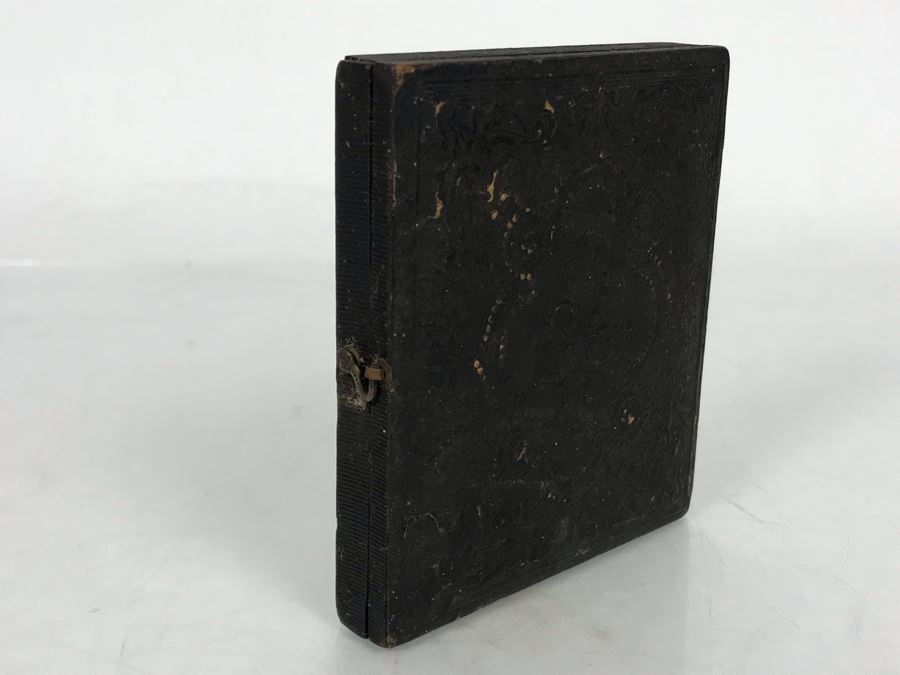 Old Daguerreotype Photograph Of Sisters With Case 3.25 X 3.75 (JUST ADDED) [Photo 13]