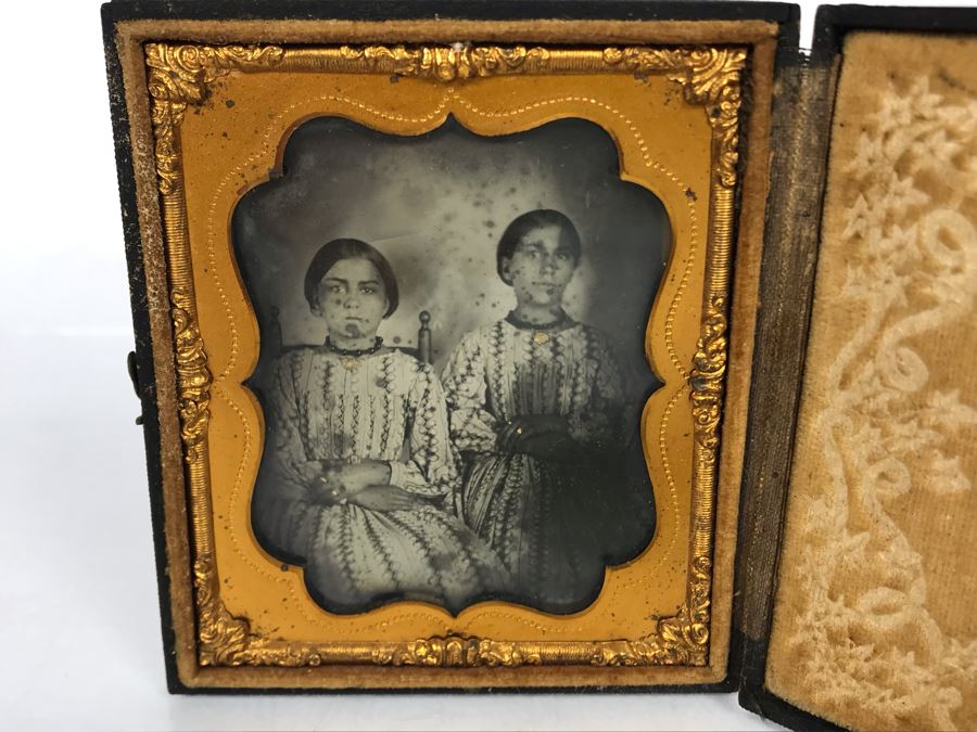 Old Daguerreotype Photograph Of Sisters With Case 3.25 X 3.75 (JUST ADDED) [Photo 3]