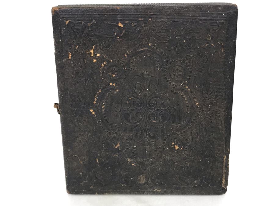 Old Daguerreotype Photograph Of Sisters With Case 3.25 X 3.75 (JUST ADDED) [Photo 12]