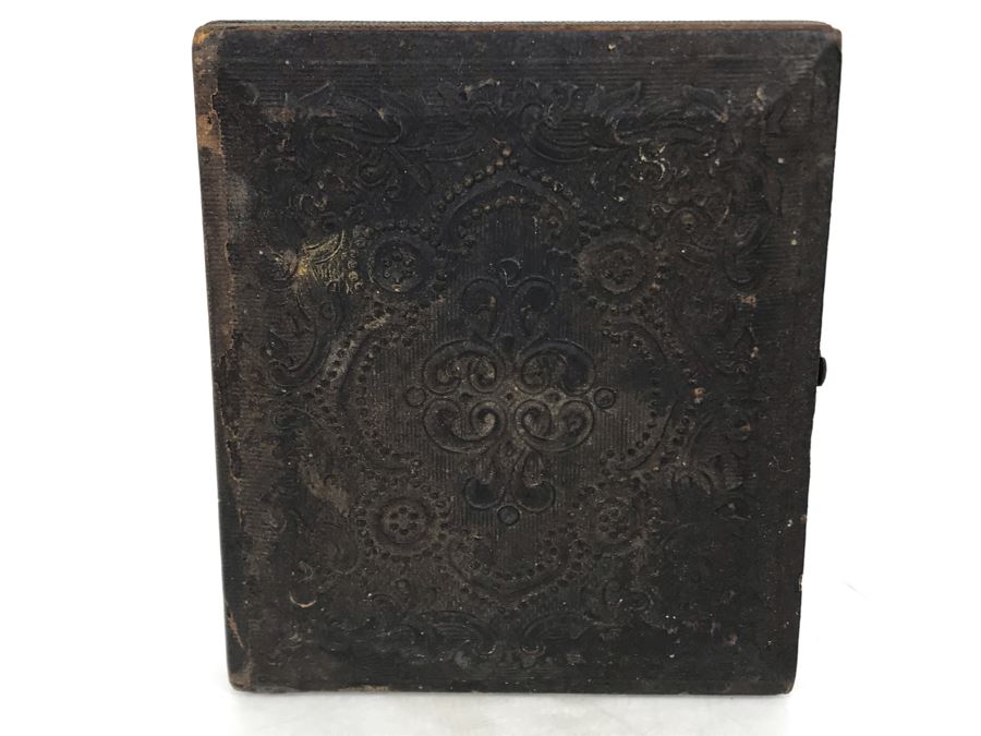 Old Daguerreotype Photograph Of Sisters With Case 3.25 X 3.75 (JUST ADDED) [Photo 14]