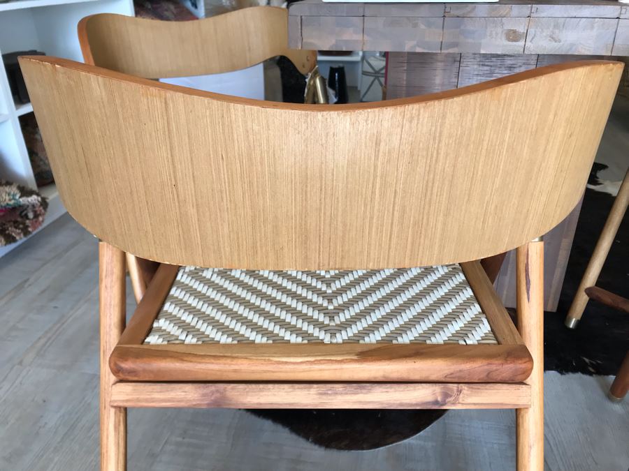 Set Of (4) Justina Uttan Folding Chairs Natural Color Retails $1,480 [Photo 13]