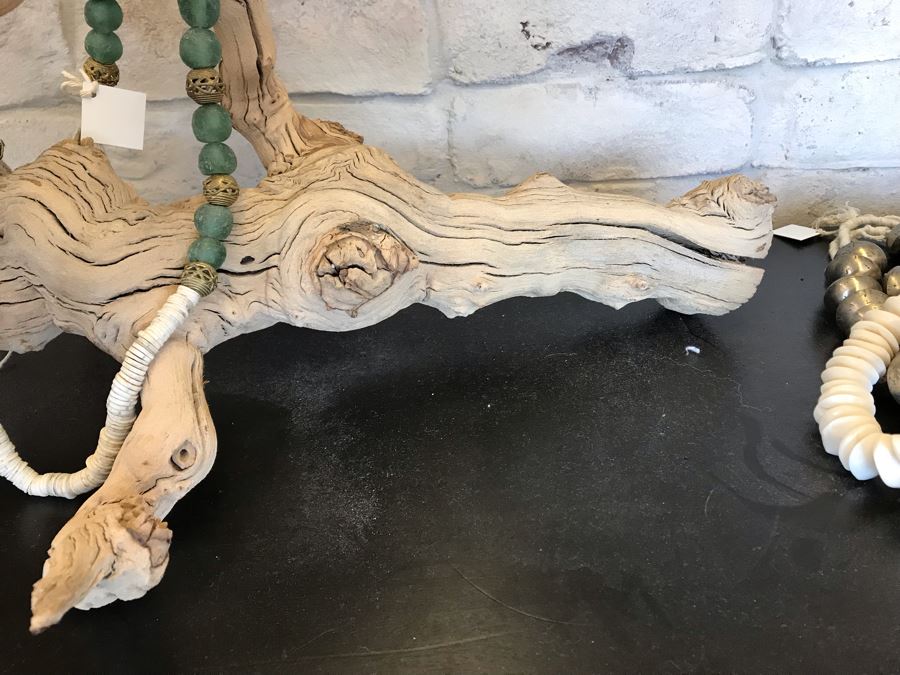 Decorative Natural Driftwood Perfect For Displaying Jewelry (Jewelry Not Included) 28W X 16D X 13H [Photo 4]