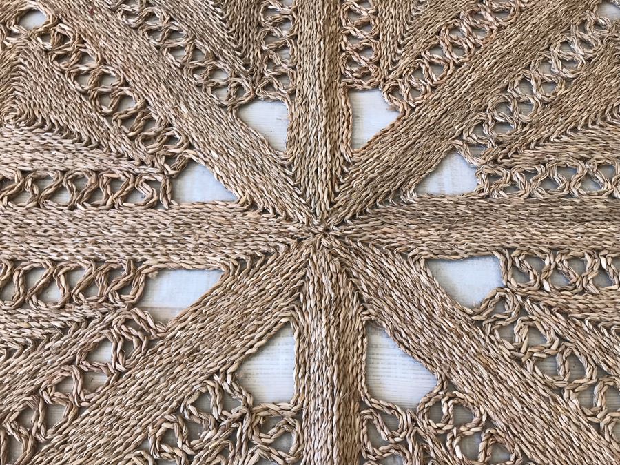 Seagrass Flower Rug 5'R Retails $98 [Photo 4]