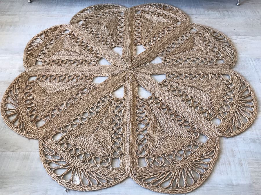 Seagrass Flower Rug 5'R Retails $98 [Photo 3]