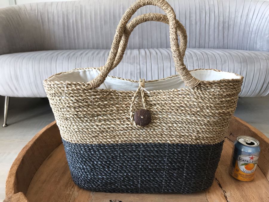 Bali Beach Basket Handbag 21W Retails $78