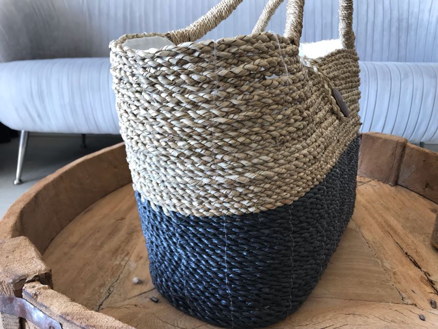 Bali Beach Basket Handbag 21W Retails $78 [Photo 6]