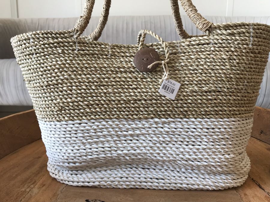 Bali Beach Basket Handbag 18W Retails $78 [Photo 2]