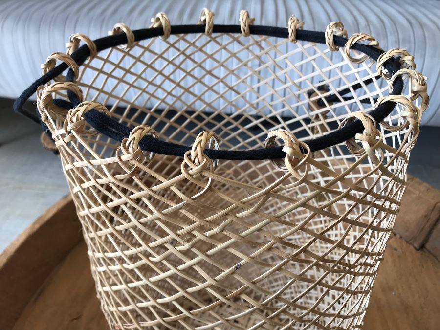 Fish Net Backpack Retails $68 [Photo 3]