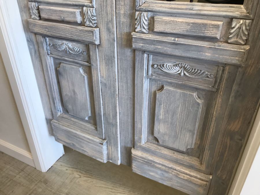 Pair Of Wooden / Bent Metal Cafe Saloon Swinging Doors [Photo 7]