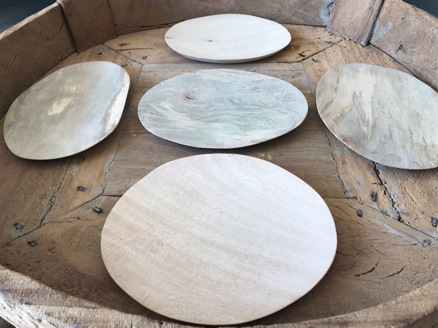 Set Of (4) Mango Wooden Plates By HK Living Retails $60 [Photo 2]