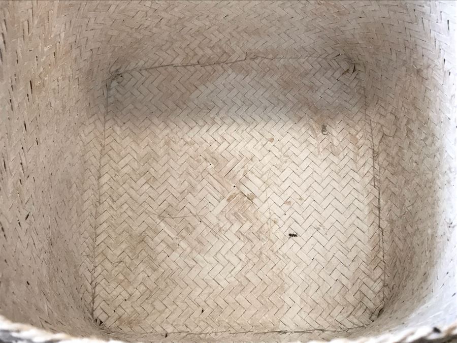 Set Of (3) Graduated Hand Beaded Shell Boxes White Larger Box Is 10W X 10D X 11H Retails $279 [Photo 2]