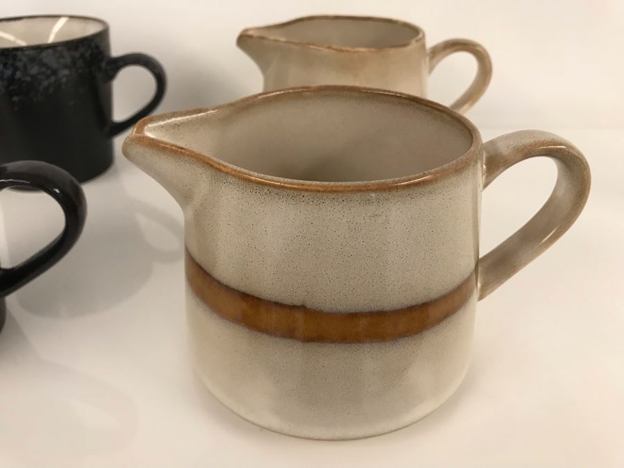 (4) 70s Coffee Cups And (2) 70s Creamers Retails $98 [Photo 4]