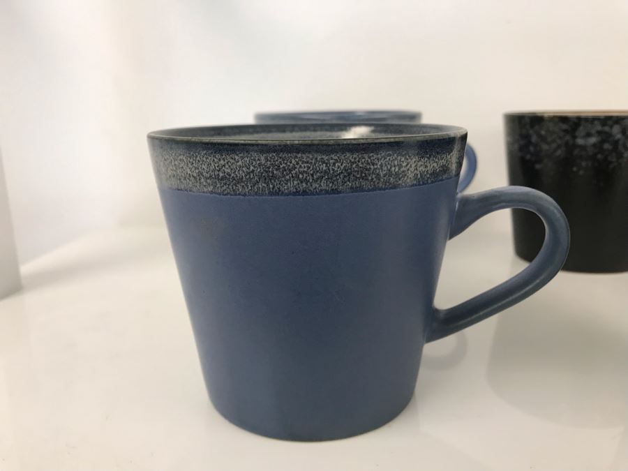 (4) 70s Coffee Cups And (2) 70s Creamers Retails $98 [Photo 7]