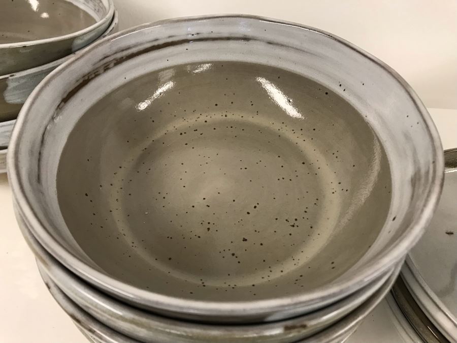 Set Of (8) HK Living Kyoto Brushed 7' Bowls And (8) HK Living Kyoto Stained 6.25' Bowls Retails $240 [Photo 4]