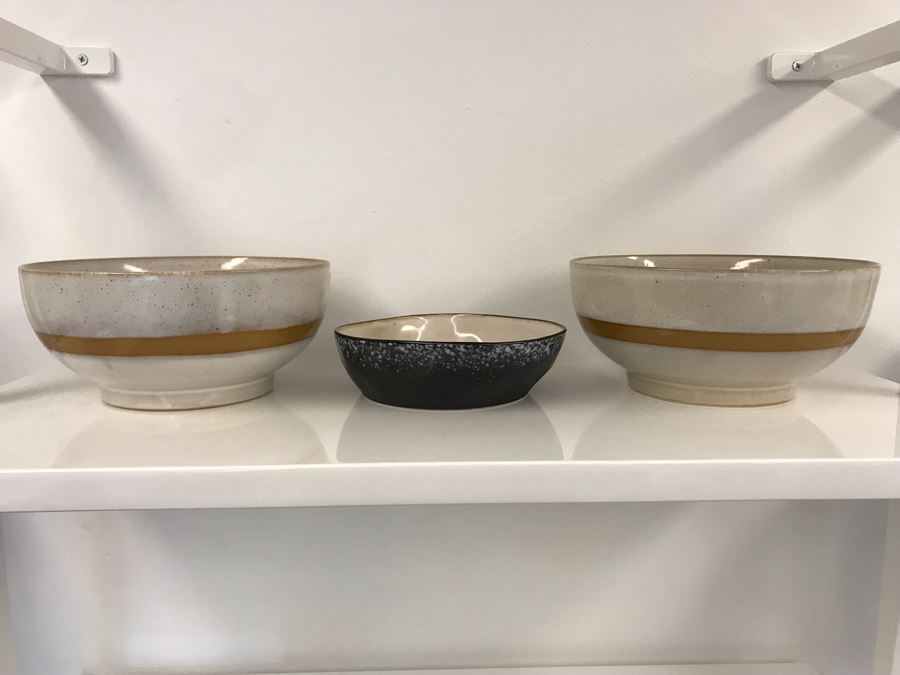 Pair Of Large 70s 9R Bowls By HK Living And 70s Pasta 7R Bowl By HK Living Retails $114