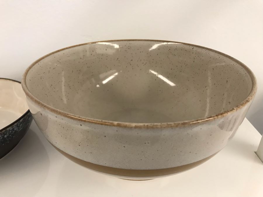 Pair Of Large 70s 9R Bowls By HK Living And 70s Pasta 7R Bowl By HK Living Retails $114 [Photo 5]