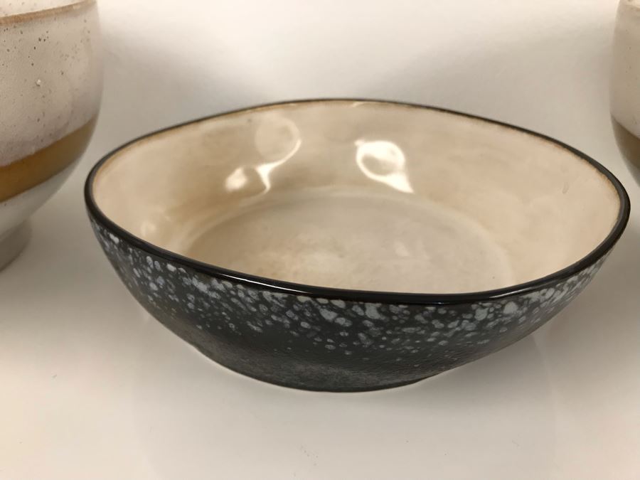 Pair Of Large 70s 9R Bowls By HK Living And 70s Pasta 7R Bowl By HK Living Retails $114 [Photo 7]