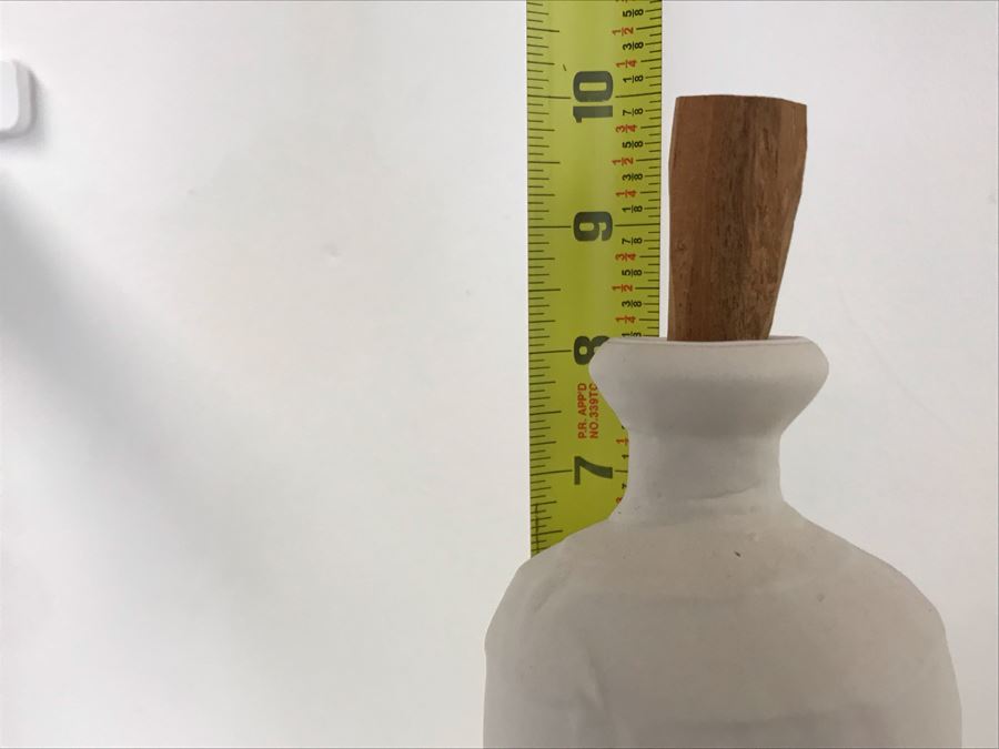 Pair Of Japanese Sake Bottles And Pair Of Japanese Sake Cups Retails $98 [Photo 11]