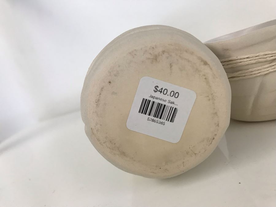 Pair Of Japanese Sake Bottles And Pair Of Japanese Sake Cups Retails $98 [Photo 9]