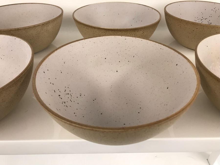 Set Of (8) B&B Egg Shell Bowls 6.25R X 2.5H Retails $176 [Photo 5]