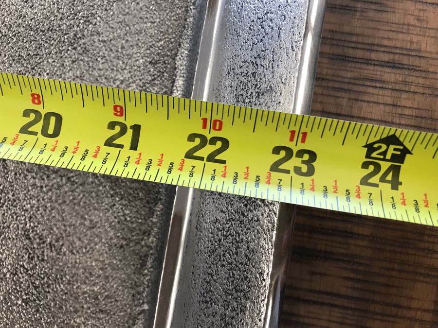 Long Metal Serving Tray 29 X 5.5 And Rectangular Metal Serving Tray 23 X 13 Retails $227 [Photo 11]