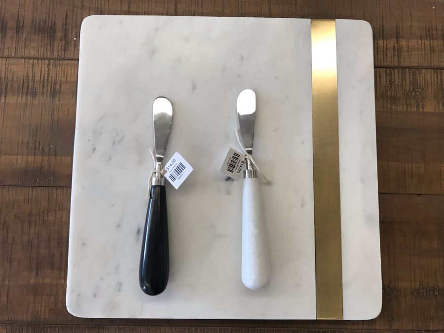 White Stone With Brass Inlay Cheese Board With Black And White Marble Cheese Knives Retails $98 [Photo 2]