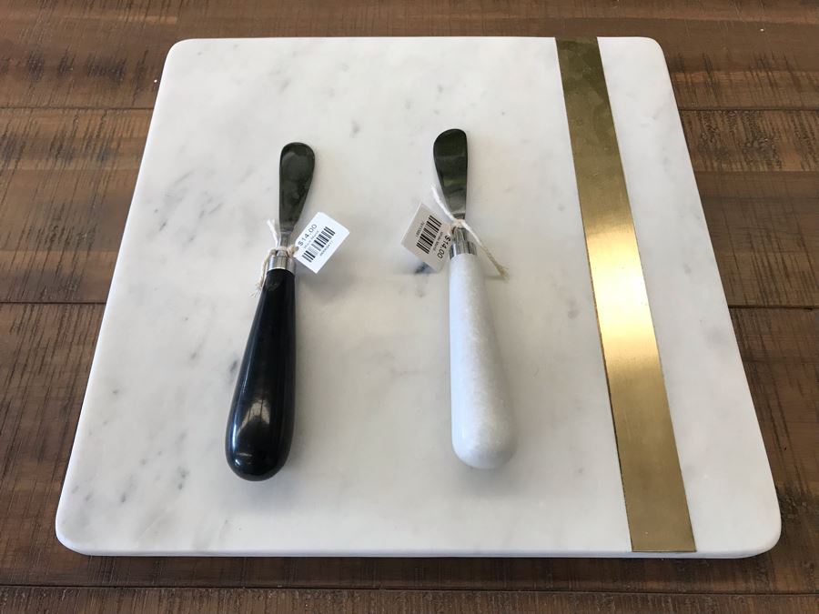 White Stone With Brass Inlay Cheese Board With Black And White Marble Cheese Knives Retails $98 [Photo 3]