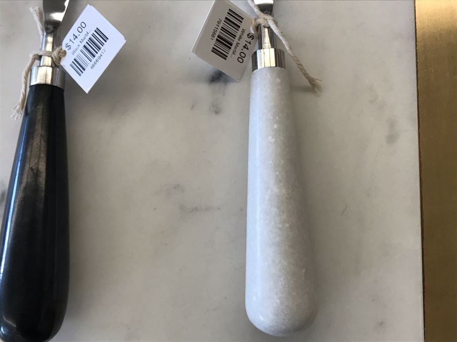 White Stone With Brass Inlay Cheese Board With Black And White Marble Cheese Knives Retails $98 [Photo 6]