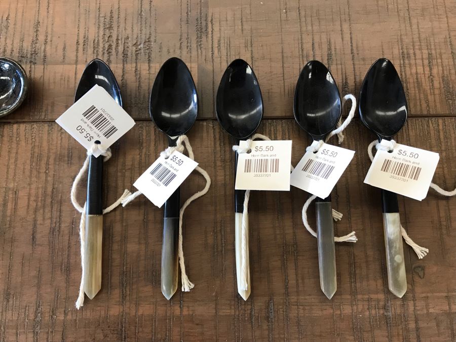 Set Of (4) Japanese Teaspoons And (5) Horn Handle Spoons Retails $52 [Photo 5]